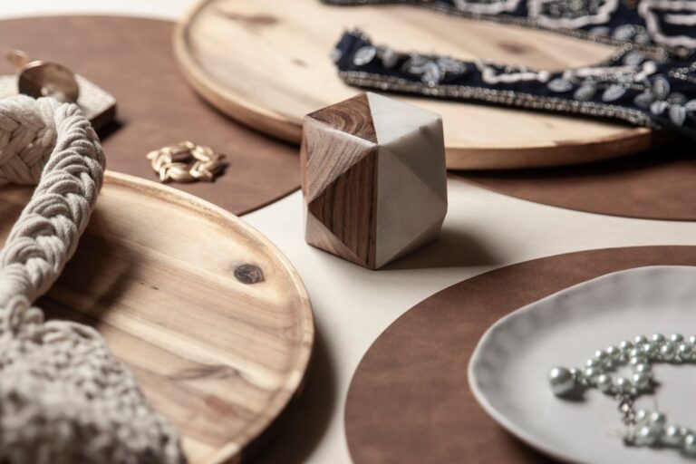Top 10 Must-Have Home Accessories for Modern Interiors