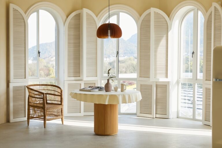 Essential Tips for Choosing the Perfect Decorative Items